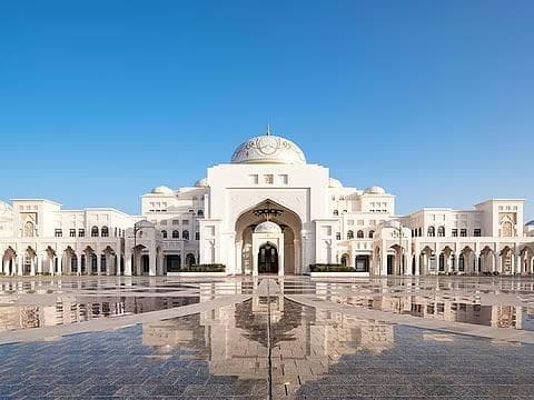 Package Image - ABUDHABI CITY TOUR SHARING CAR